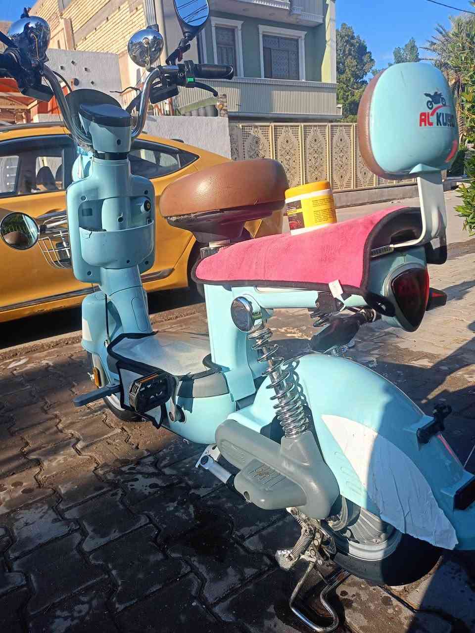 السلام عليكم للبيع دراجة شحن حجم 14 نوع كلسك 3 نمر سرعة 60 حقيقة 3نضمه تشغيل بصمه كارت مفتاح تخم تاير جديد جوبلس سعره خاص أبو 170 وله190 لايرسني ول محافظات  لاحد يرسني ***********  اي ستفسار متواجد واتساب فقط مكاني شعله
