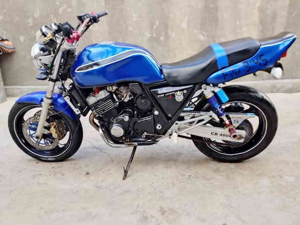 السلام عليكم اخوتي الطيبين  // اني مكلف بالنشر اخوتي // دراجه سبي فور400  16والف. نضافه مثل ما جاي تشوف بعينك
وراق أصولي كمرك مدفوع بس ترقم شرط 1و2و3بطناش واتكفلك بكلشي 
  
(  مكفوله كفاله عامه  دراجه-- كير-- مكينه ---كهربائيات ---تايرات ))
عليها ادامه كامله 
قطره صبغ مابيها خلااااص

 معدل شرط 180 وتعبر  

كلشي  شغال بيه كهرباياته كامله    جاهزه عل الاخير
 نكره بكل وقت نضافته كدامك
السعر.     مليون و750الشراي يتصل

//***********///
//***********///
مكاني بابل--الشراي يتصل--وعيوني له
