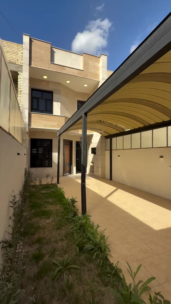 ⁨ ⁨ ⁨ 🏡 للبيع – بيت حديث بتشجير ملاسق في السيدية

المساحة: 88م | الواجهة: 5م | النزال: 17.5م

التفاصيل:

 • الطابق الأول: صالة ضيوف + مطبخ + غرفة نوم + حمام.
 • الطابق الثاني: غرفتين نوم + حمام.
 • الطابق الثالث: بيتونه.

#لمعرفة #السعر #الرقم ( 1 ) #سأتي #السعر مباشره 

الموقع المثالي:
يقع المنزل في السيدية مربع التصنيع مع تشجير امامي ملاسق 120 متر

📞 للمزيد من التفاصيل أو لحجز معاينة، اتصل بنا على: 
*********** + واتساب مهندس غيث 
***********

عقارات عقارات_ابوظبي عقارات_الامارات عقارات_تركيا عقارات_للبيع المهندس_غيث_علي⁩⁩
