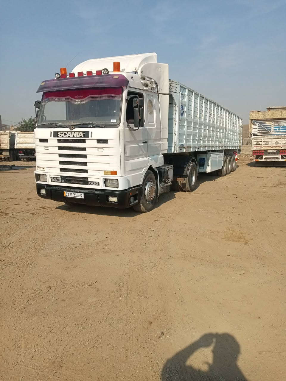 السلام عليكم سكانيا بطه 97 مكينه 143 0. 8 كير 4,4تخم تاير كهربائيات كامله رقم بغداد مربوطه فلات جناب 4محاورمكان بغداد رقم *********** بيع بس الراس
