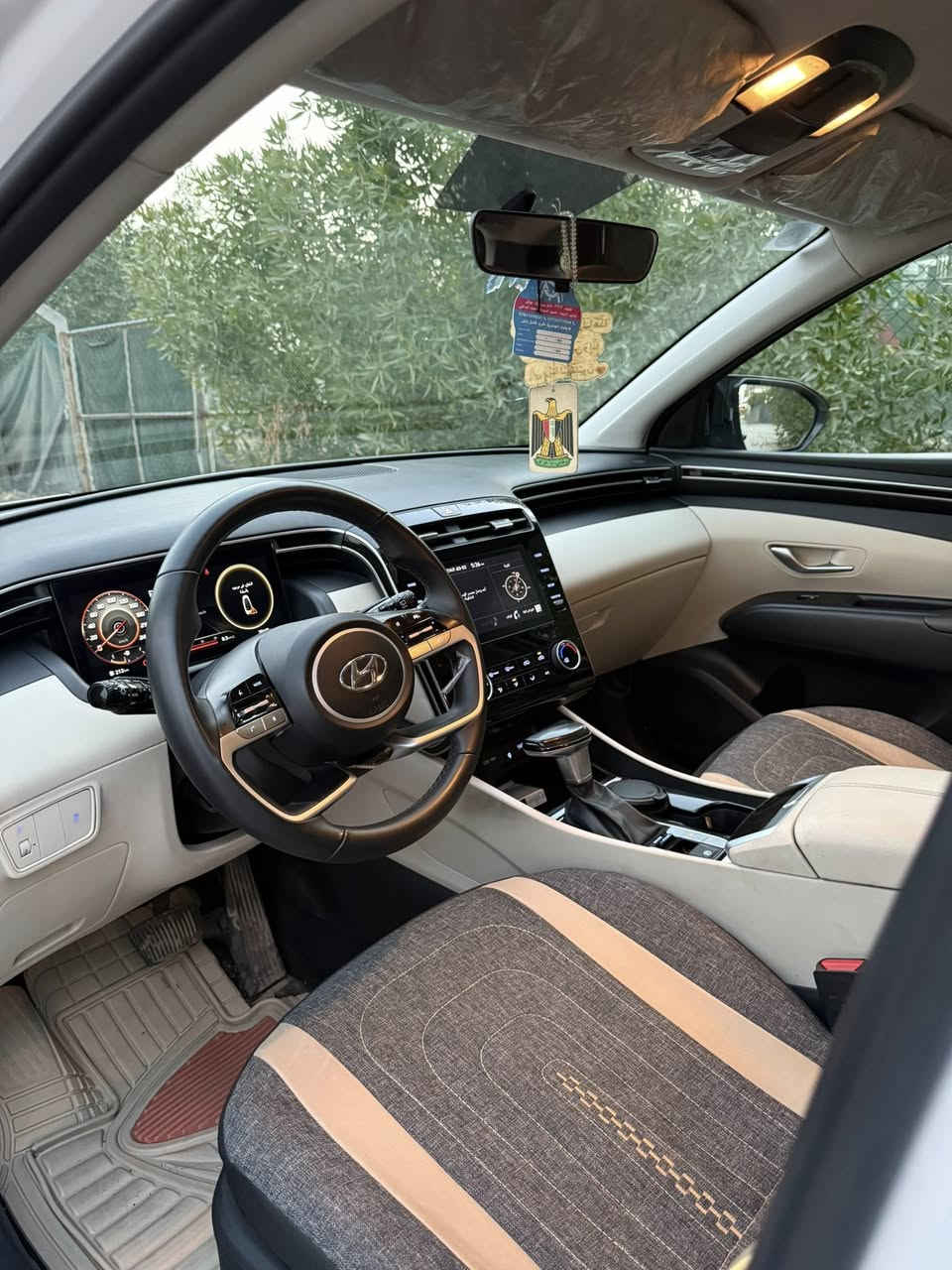 السلام عليكم
من رخصة الادمن المحترم
توسان 2024 خليجي استلام شركة القلم
موصفاتها الفول قماره حديد -بصمه تشغيل عن بعد
_2 كرسي كهرباء 
-بردات خلفيه 
_ رادار توقف ذاتي
_ مري شفط
_ بلوجكترات وية دوران السيارة
وبيهة بعد مواصفات
ماشيه 38 الف السياره جدا جديده 
رقمها بغداد باسمي
السياره مكفوله كلها كير ومكينه على وضع الشركة عدا طخة صغيره صارت اباب السايق موضحة بالصور بالبي دي ار ترجع
السعر 212 وبيهة مجال بسيط
مكاني بغداد الدورة
***********
