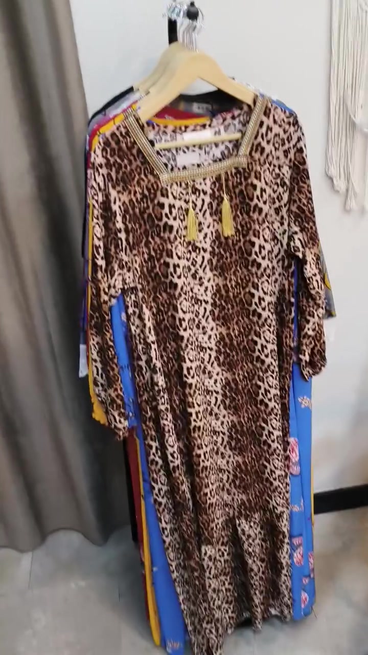 عرض خاص 
كشمير تركي وكشمير قطني يكون بارد ع الجسم 
قياسات 5x 4x 3x 2x XL L 
يوجد فري ساز
سعر القطعة ١٠ ألف فقط 
يوجد توصيل جميع المحافظات


**إذا كنت صاحب هذا الإعلان وتريد حذفه لأي سبب، رجاءا أرسل رسالة إلى الدعم الفني**