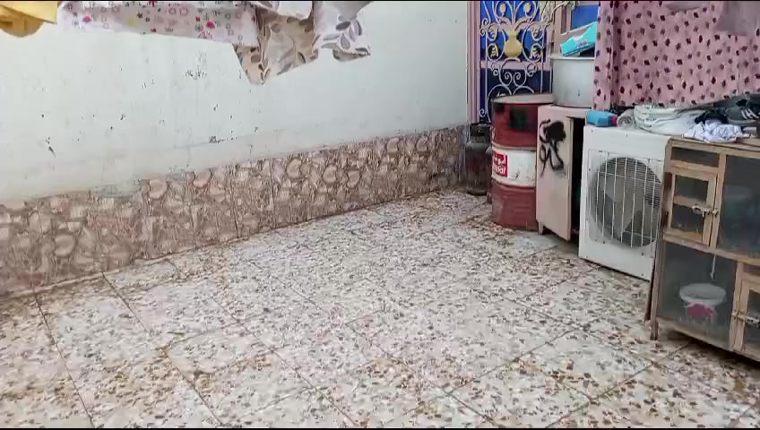 سلام عليكم من رخصت مدير لكروب عندي بيت لبيع مساحته 150 عنوان حي صادق قرب جامعت امام صادق 
بيت مرتب كلش زراعي بي وصل تطويب  رقم هاتف ***********
