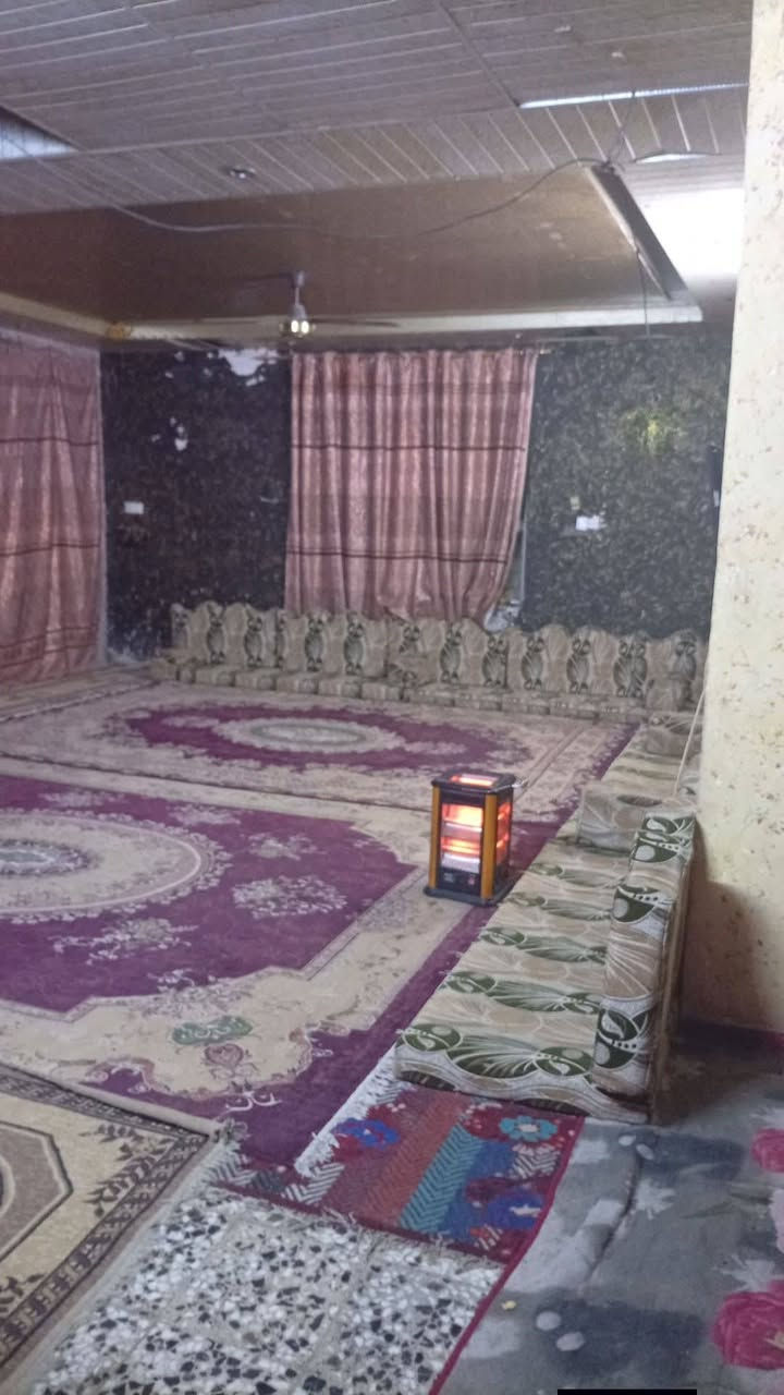 سلام عليكم بيت للبيع بلبركبه شارع المطارباب الخروج شارع شفلات غرفتين وصاله ومضيف ومطبخ  وحمامات دخليه وخرجيه وحديقه للبيع


**إذا كنت صاحب هذا الإعلان وتريد حذفه لأي سبب، رجاءا أرسل رسالة إلى الدعم الفني**