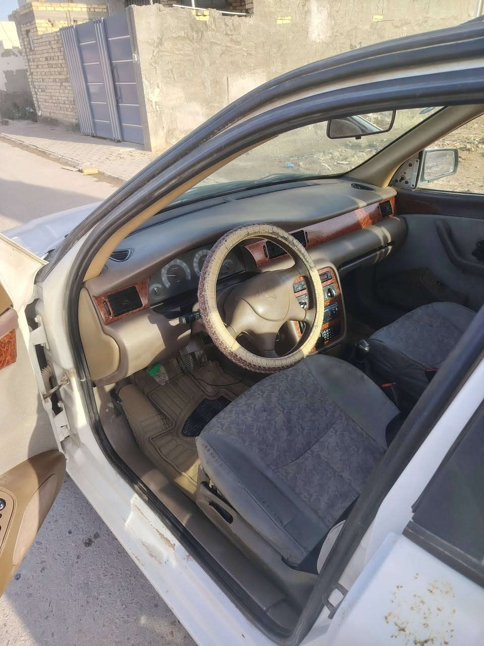 السلام عليكم
٢٠١٢ جاهزه رقم بغداد طخم تاير باتري جديد
مكان السياره ديوانيه السعر ٣٧ وبيهه مجال ***********
