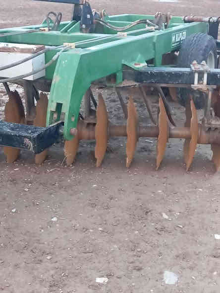 السلام عليكم صاج ال بلير للبيع  الجديد العنوان محافظة  كركوك قضاء داقوق.... 0***********
