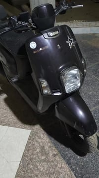 دراجه للبيع كفاله من كلشي حاويه قبل سبوع طالع من حاويه سعر مليون100قفل...