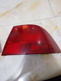 للبيع بك لايتات اوبتما 2009 كلش نضيفات  سعر الزوج ب50 07800607305