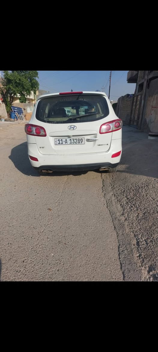 السلام عليكم
سنتافي 12 خليجي رقم بغداد الجديد فول مواصفات بسمي مكفوله من الصبغ والتبديل محرك 4 سلندر 2400 دوش 7 راكب طخم اطارات جديد مع الاسبير باتري جديد تبريد 3 قطع  تشغيل بصمه + بصمة ابواب فتحة سقف داخل جلد كامره + ثلاجه بلاديه كشن كهربائي لايت زنون شمسي   السعر 155 ورقه للاستفسار *********** ملاحظه المحرك مبدل جديد
