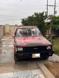 تيوتا هايلوكس بيكم 1985 للتواصل 07709083680 سـامـي الشمري السيارة جاهز...