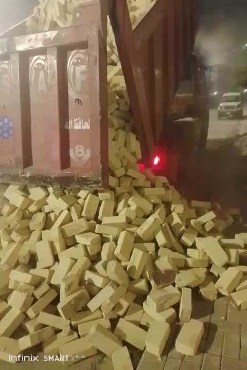 يا الله يوجد توصيل بصره وضواحيه طابوك الطيب درجه اوله من حيث القوه ولون وقالب واحد  معا زياده بطابوك معا كافه الشروط ولأتفاق ولمصداقيه بلعمل (***********)يوجد تواصل وتساب
