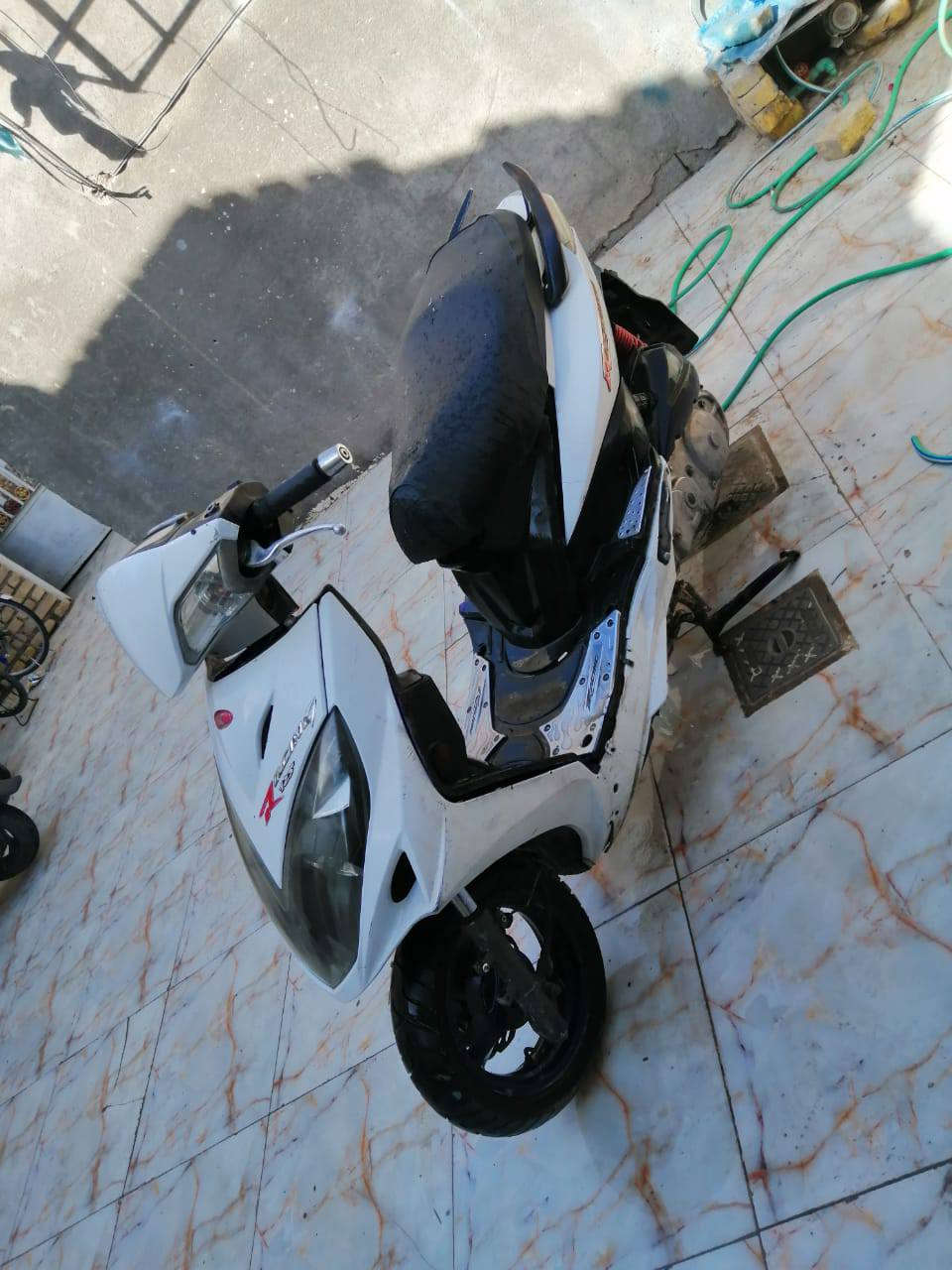 كامكو راسينك شغاله سلف مكينه نشطه نهضة ومعدل خير من الله كهربيات شغاله قفل جنطه قفل سكان ب٢٥٠ وبيه مجال مكان فضليه رقمي ***********
