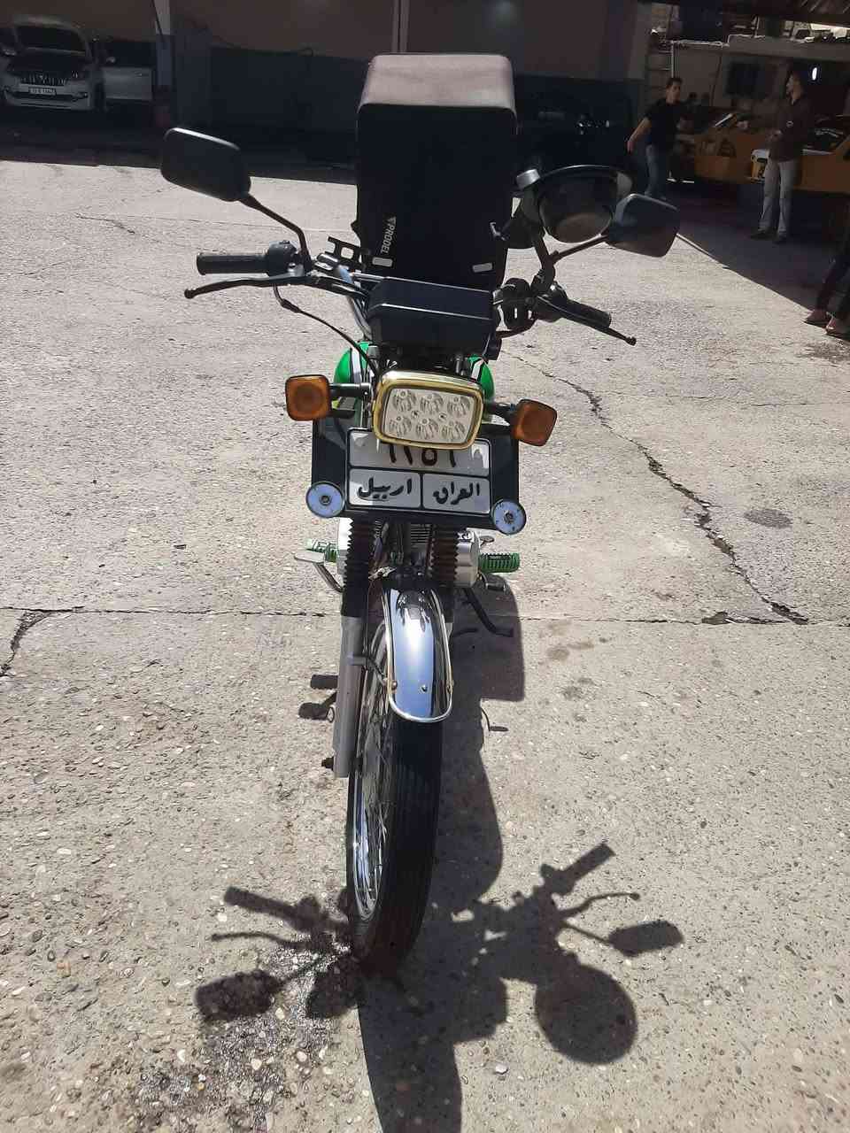 درجه للبيع
تفاصيلها درجه مرقم اربيل سنوية 29/12/29 
مكينه محور سيفان اصلي23 فقط معمر 
بس بشرط سلف نص نكره
لون اخضر ب سنوية سعرها 1750 بيها مجال بسيط 
ملاحظه درجه شرط  مثل ماموجد بالصورة وبالفيدو 
 تحويل شرط درجه بسمي 
رقم الهاتف ***********
***********
