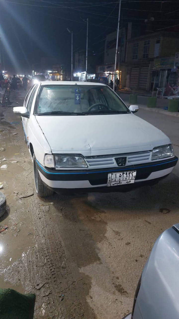 للبيع 405 كير ومكينه كفاله حداديه حلوه سياره مداور شرط ***********
