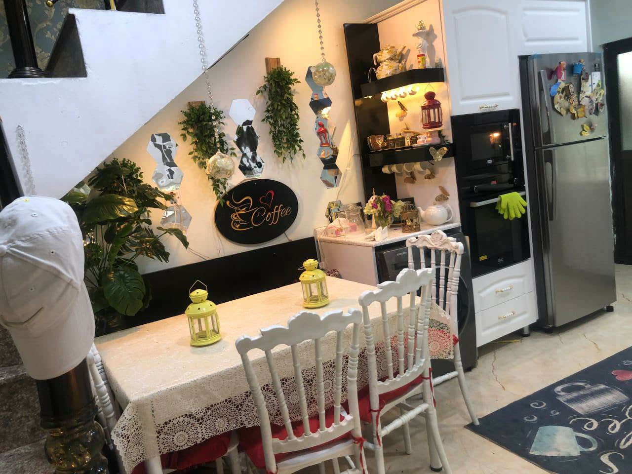 اعلان ……..📣📣
للبيع بيت في #الغزالية شارع المشجر
المساحة67م واجهه3.5م نزال 19.14م 
موقع هادئ مميز 💥💥

موقع البيت :- 
#الغزالية شارع المشجر قرب ملعب الغزالية 

تفاصيل البيت:-
بناء كلاسك جاهز للسكن طابقين 
🔹استقبال
🔹هول حولي
🔹مطبخ
🔹غرفتين نوم
🔹2 حمام
 

للاستفسار اكثر يرجى الاتصال:-
☎️***********☎️
☎️***********☎️
#بيتي_للتسويق_العقاري
الموقع شارع اسواق الزاويه 📍
