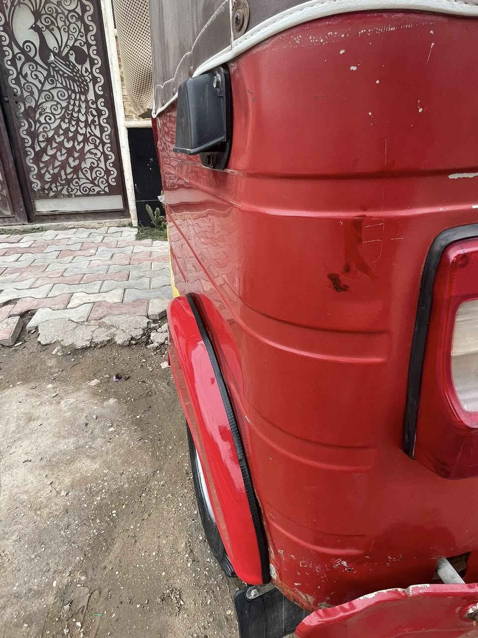 سلام عليكم تكتك ١٨ مكينه ٢٠ اوراق اتكفلك ترقيم تكتك لاضربه ولاصبغ بيه معجون ماصابغه دواسات بلادي للبيع سعر 3800 مكاني بابل لمسيب رقمي ***********
