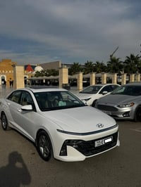 اكسنت 2024 خليجي رقم بغداد   مميز  تحكم استيرن فول   فتحة سقف   شاشة ك...