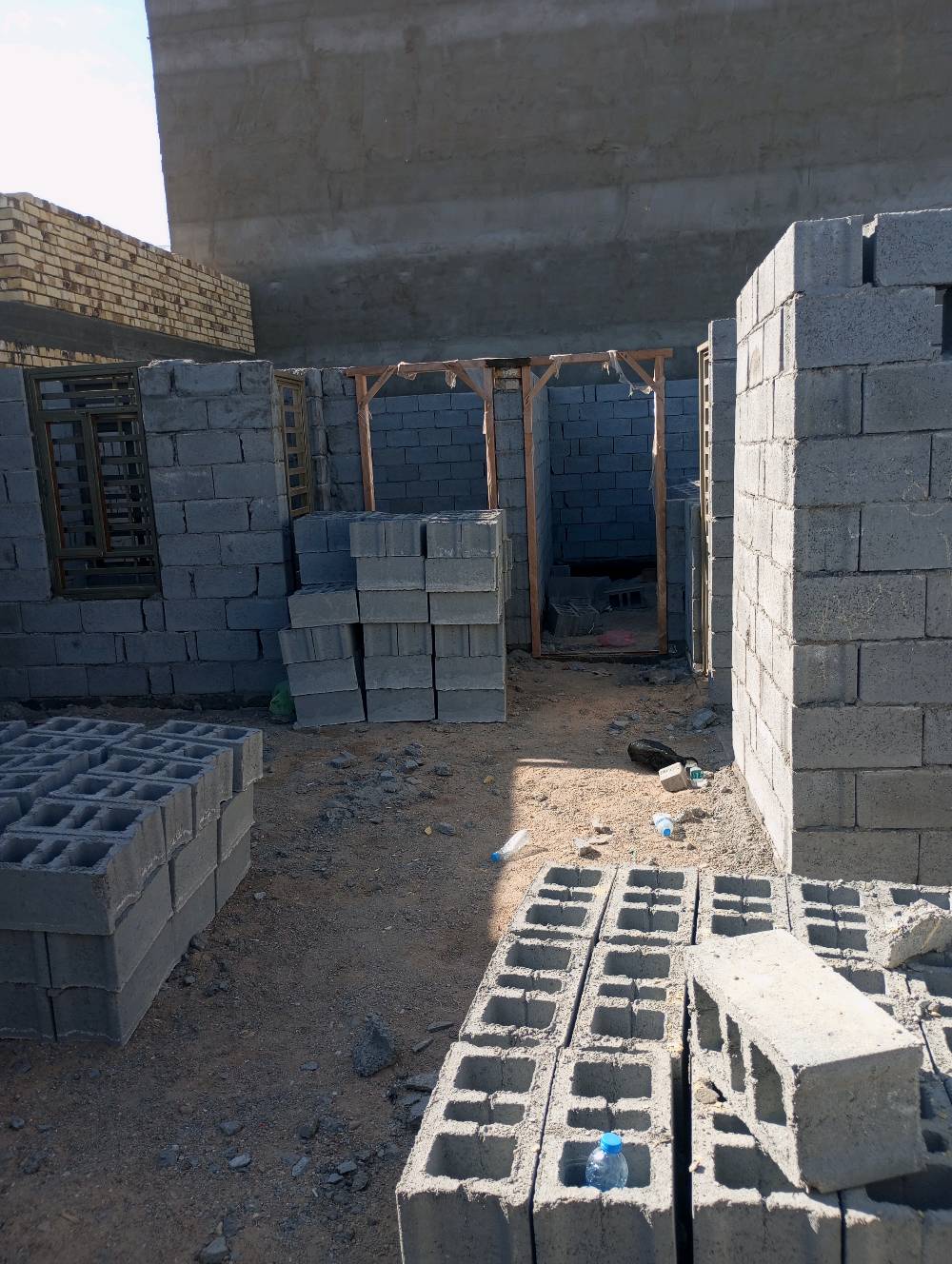 هيكل للبيع المساحه ١٥٠الموقع بصره شط العرب كردلان شارع الشهداء طابو زراعي سند ٢٥