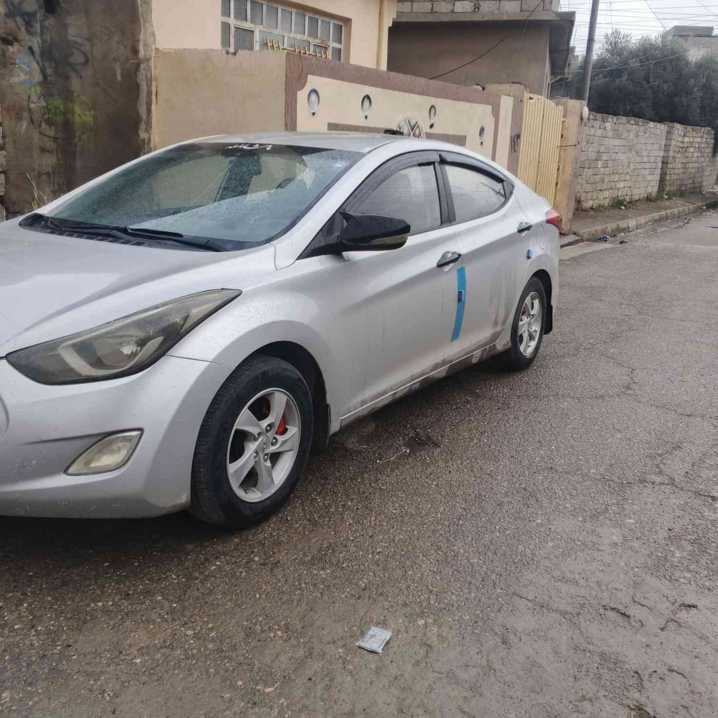 الانترا 2012 رقم اربيل مسطره كير عادي  محرك 16دوش 5ويل كب  بلا ضرر ولا  صبغ  شرط التحويل 83 وبيها مجال بصيط العنوان الموصل الايمن حي التنك ***********
***********
