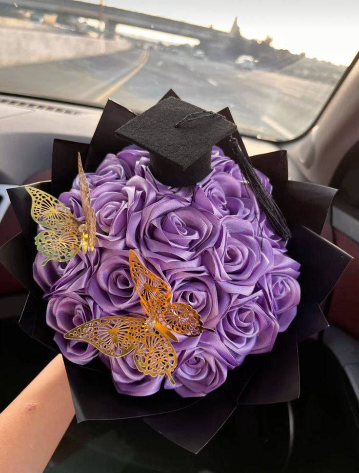 لبيع الورد يوجد خدمه توصيل داخل جلولاء و خارج للحجز واتساب فقط ***********
