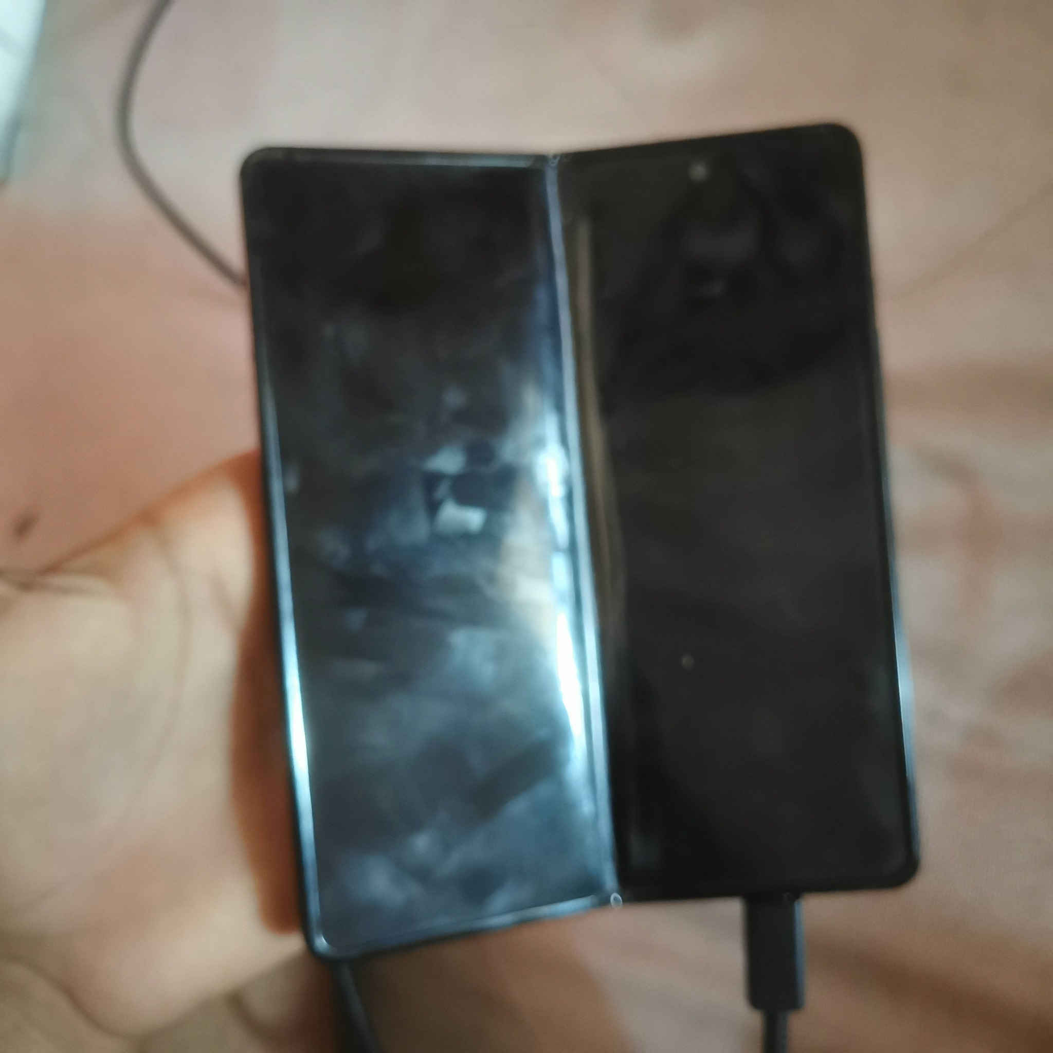 جهاز البيع ذاكراه 256 وال داخليه 12 اسم جهاز Galaxy Z Fold3 5G
معالج سناب دراكون شاشه ال ايباد طافيه عوزها تبديل وشاشه ثانيه مابيها شي تكدر تستعملها طبيعي كامرات جهاز يخبلن صوت ستيكرات اله تعوج شحن يدعم سريع 67 واط سعره 230 وبي مجال ويرهم مراوس


**إذا كنت صاحب هذا الإعلان وتريد حذفه لأي سبب، رجاءا أرسل رسالة إلى الدعم الفني**