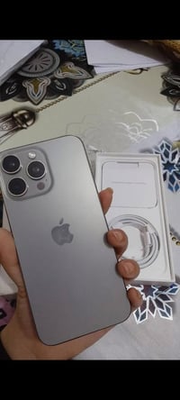 آيفون ١٥ برو ماكس • ٢٥٦ • بطارية ٩٨%