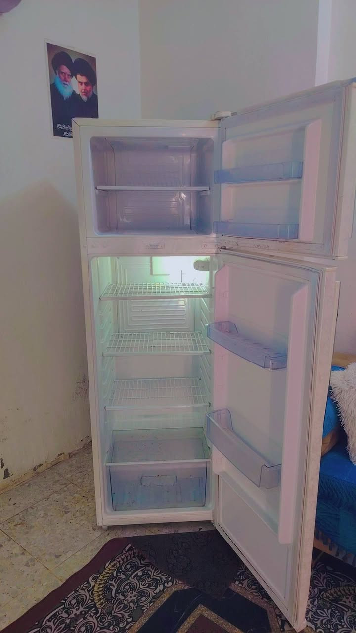 يالله ثلاجه نوال  حجم 18قدم لون بيجي مشجر ضمان اذا مو فول تجميد ترجع  سعر 200. مجمده سانيو حجم 12 قدم فول تجميد  سعر 200مكان كربلاء حي الميلاد للاستفسار ***********
