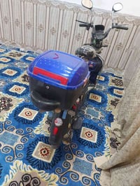 دراجه شحن للبيع شغاله وجاهزه مابيه اي نقص حشاكم من النقص السعر 450وبيه...