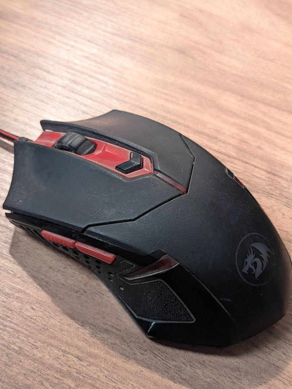 سعر 35
للبيع: بكج Redragon Gaming Essentials (3 in 1) 🎮
كيبورد ميكانيكي ضوئي  RGB
ماوس ضوئي بي اثقال للوزن RGB
ماوس باد 
كذلك للي يريد ماوس من براند Onikuma ضوئي سعره 10
مكاني النجف الاشرف حي النداء 
‏‪0782 504 4027‬‏
