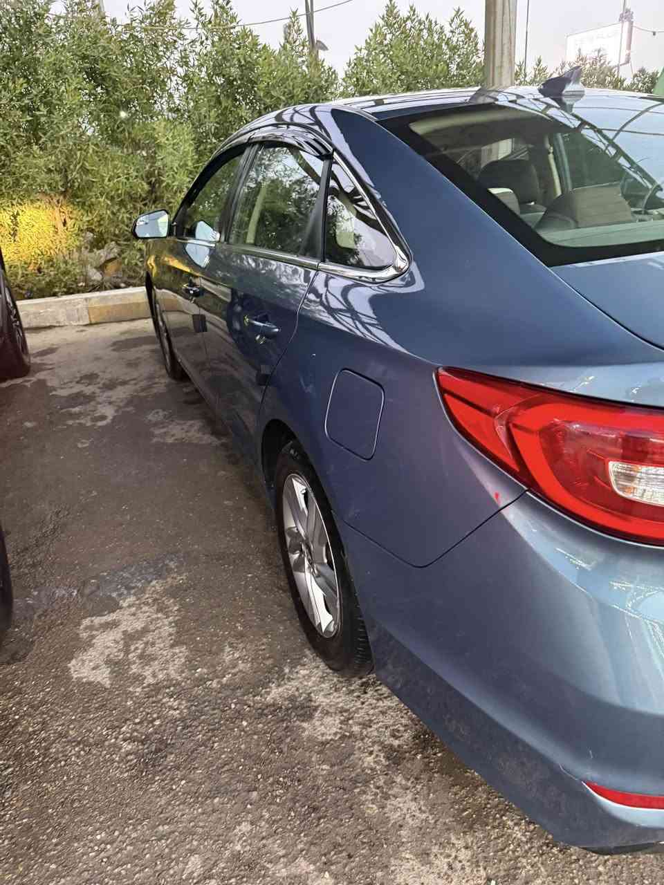 السلام عليكم 

سوناتا 2017 امريكي للبيع 
ماشيه 100 
رقم اربيل الجديد شرط التحويل 

حادث قطعه وحده جاملغ امامي فقط
صور الحادث موجوده بالمنشور 

مكينه 2400 
سياره جاهزه مناقصها شي 

السعر 126 وبيها مجال للشراي 
مكاني بغداد زيونه 
للاستفسار ***********
