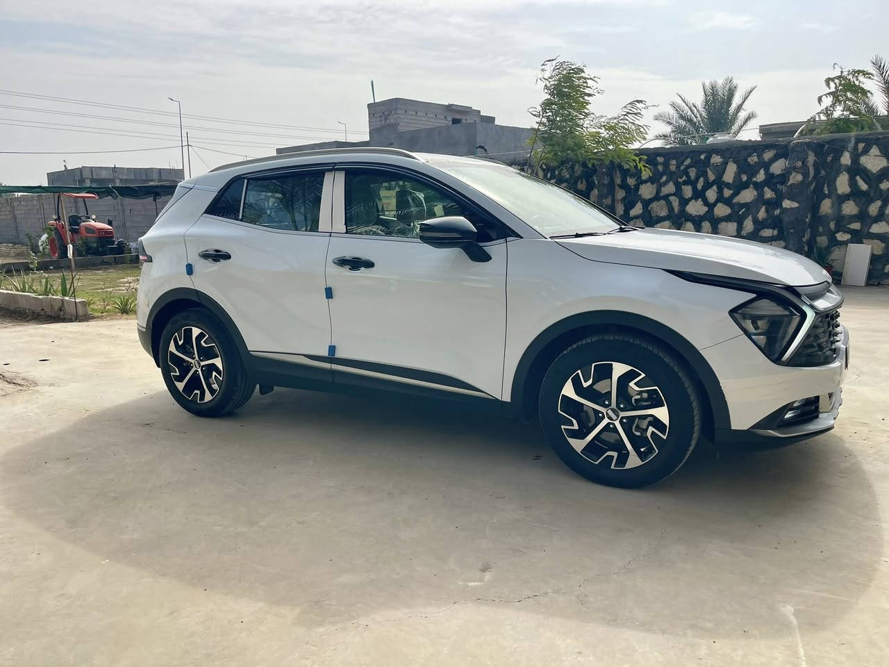 السلام عليكم
كيا سبورتج 2024للبيع رقم اربيل الدولي 

 المواصفات 
بصمه تشغيل
لدات
ترحيب 
شاشه متصله 
حساس خلفي امامي
كامرا خلفي دواره 
تحديد مسار 
تبريد خلفي 
 وضعيات قيادة
فول تحكم ستيرين 
تنبيهات عند فتح البيبان 
مري شفط 

سياره جديده ومكفوله كفاله عامه من جميع نواحي

السعر 220$ وبيه مجال 

اي ستفسار اتصل او واتساب 

***********
