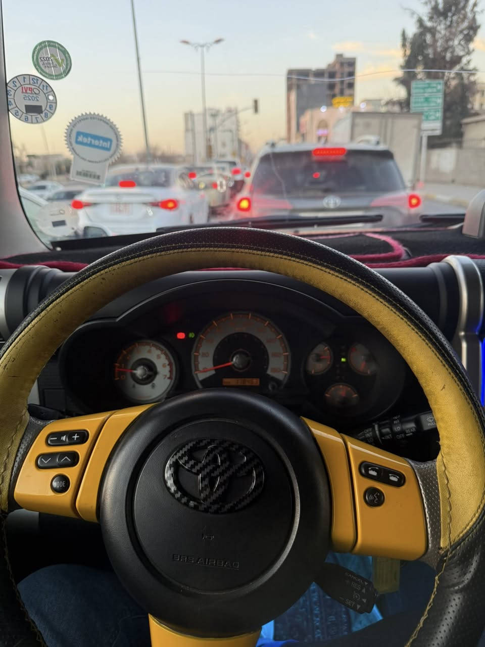 FJ 2015 VX.R
اعلى فئة
‎خليجي كفاله  بدون صبغ بدون بارد بدون تبديل 
‎فور ويل 
‎دبل  تانكي160L 
‎دمام JBL
‎كمبريسر  
‎دفلوك +زحف
‎شاشه 
‎حساس خلفي 
‎كاميرا
‎مرايه تعتيم 
ماشيه118000كيلو
***********📲
