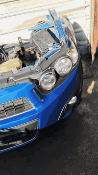 السلام عليكم ورحمه الله وبركاته توفرت غراض سونك كروز كلشي يخص السونك موجود حداديه تنكجيه تراكس سبارك نشرف بالجميع العنوان بابل الحله حي الصناعي مقابل كراج البلديه محل علاء السلطاني للاتصال ***********/ ***********
