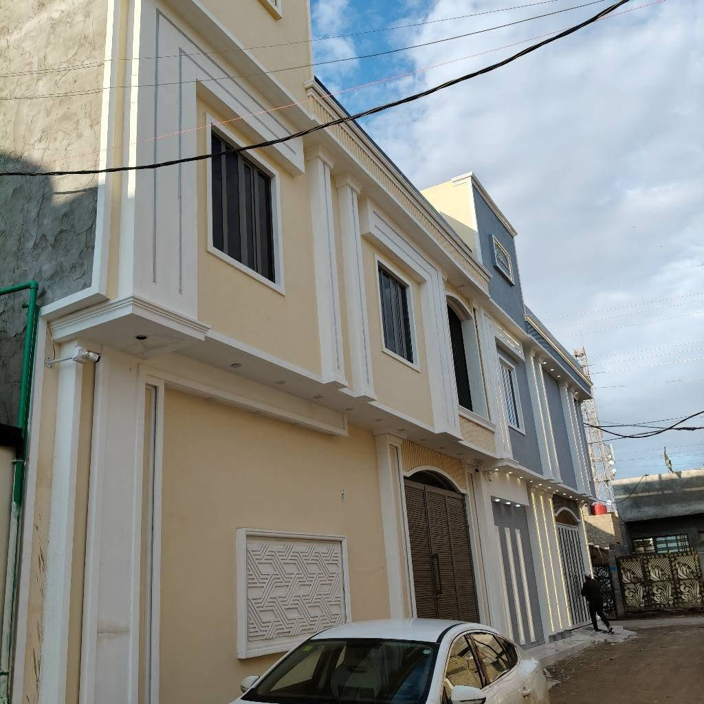 السلام عليكم..
بيت مساحه ١٠٠متر  طابقين علاشارع تبليط  البيت بناء طابوق  كامل مكمل شغل درجه اوله  مثل ماموضح بتصوير يحتوي علانضام كامرات  البيت مواثث وجاهز السكن يباع هوا والاثاث كامل
الموقع ابو الخصيب  يبعد عن سوك ابو الخصيب ٥٠متر  جنس العقار طابو زراعي سند ٢٥ 
السعر ١٦٠ وقابل للتفاوض 
الاستفسار علارقم ...بيتين واحد بصف ثاني..*********** البصرة, العراق
