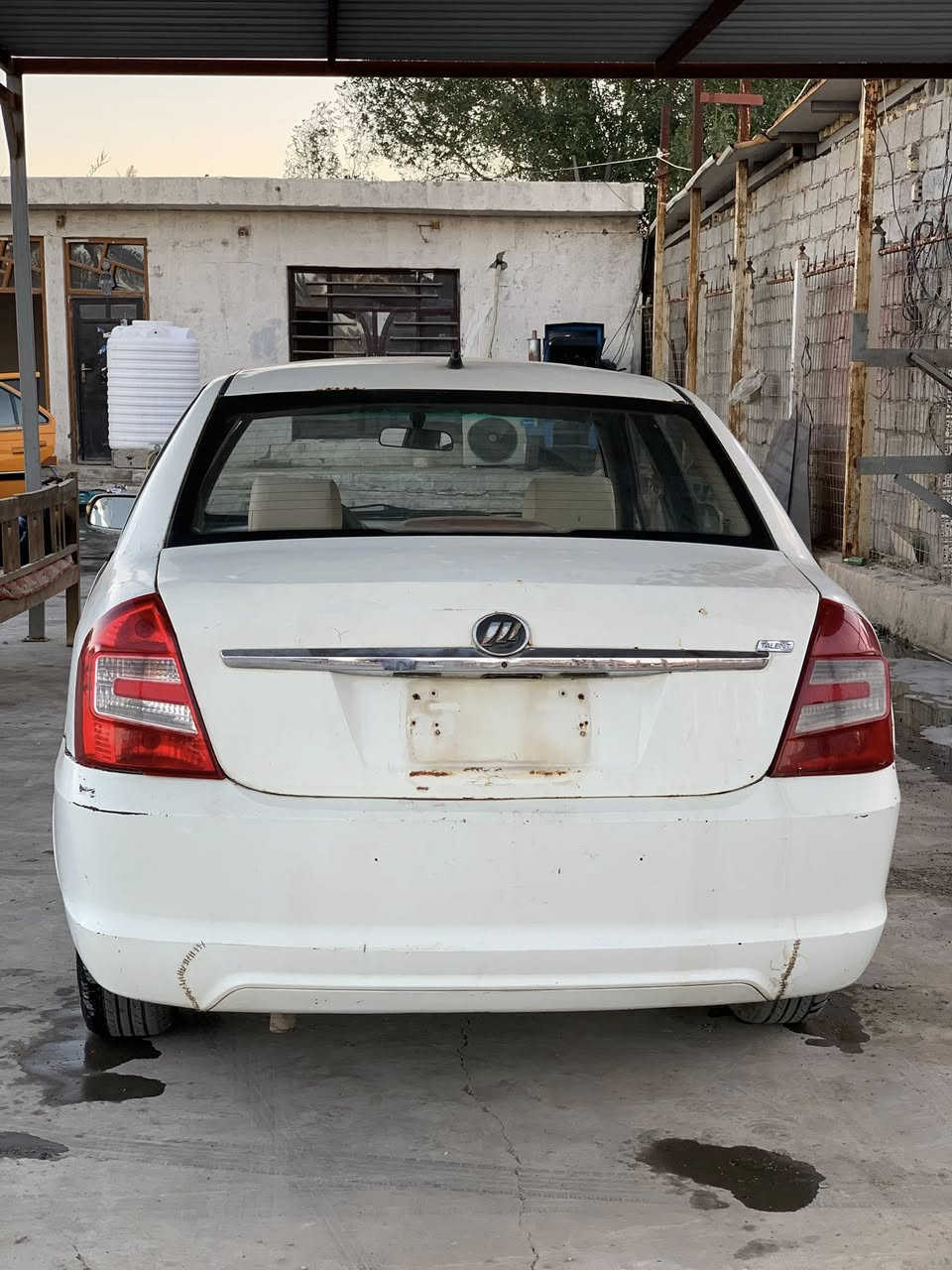 ليفان للبيع موديال 2011    ***********
