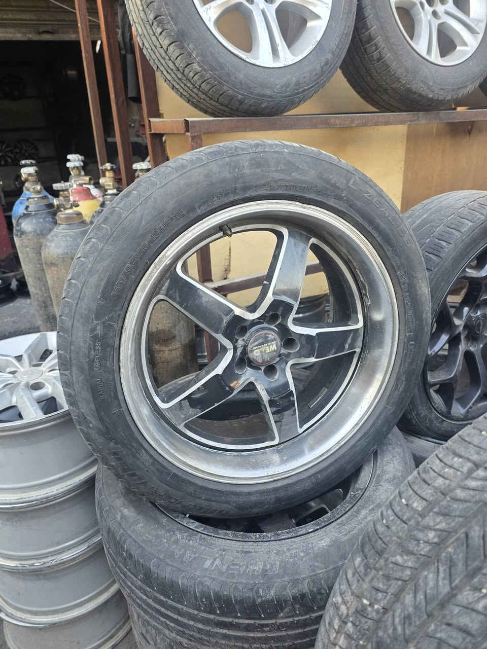 سلام عليكم شباب خدمات قيصر البهادلي ترحب بكم دائمن بيع وشراء مراوس جميع الوياله بغداد شعب شارع اسواق مركزيه قرب نادي العربي مقابل مدرسه غمدان ***********
