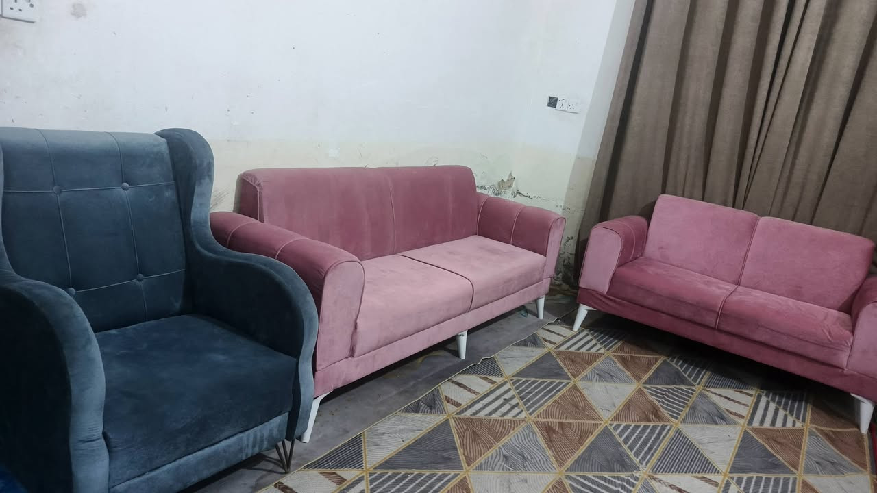 تخم تزكام شهرين لاسوكي ولا جاهز جديد خمس قطع عشر نفرات مكاني ناحية الصلاحيه شاميه وعندي توصيل للنجف اذا مو احله من الصوره مرجوع 325مسكمته 950الي يرغب بالشراء يتصل على الرقم ***********
