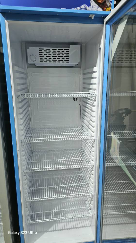 سلام عليكم عارضات براد جديد استخدام اسبوع عدد اثنين 
للاستفسار واتساب
*********** عمارة, ميسان
