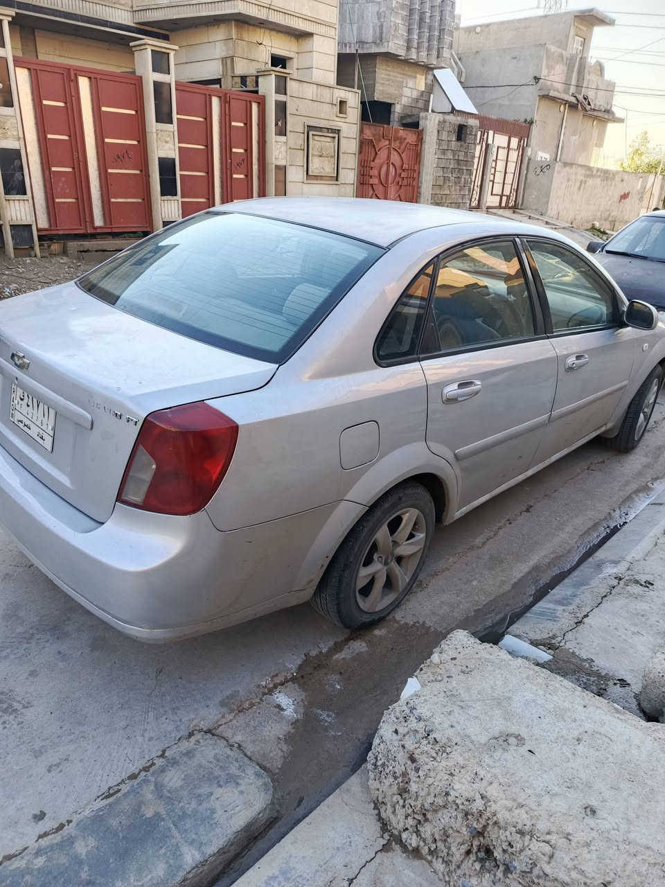 السلام عليكم 
اوبترا 2007 رقم بغداد شرط التحويل كير ومحرك شرط تبريد تدفئة شغال بيها فقط صبغ جاملغ الامامي والخلفي السعر 60 وبيها مجال 
***********
***********
