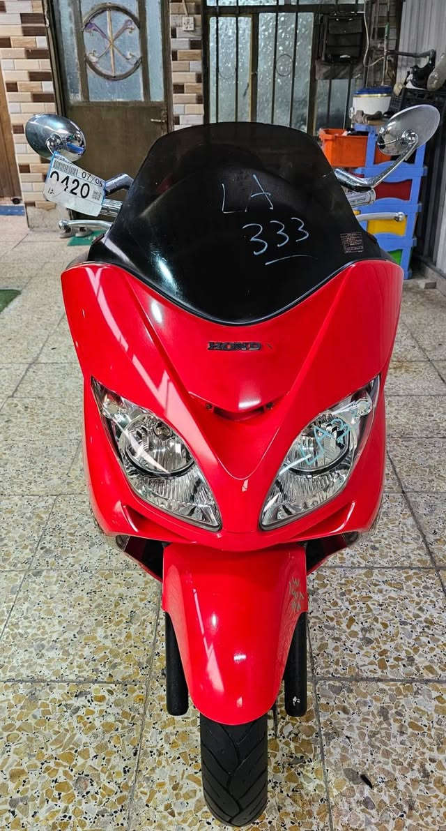 السلام عليكم دراجه فورزا 0'8 ماشيه ١٥الف وبصمتين عنوان بغداد البياع  ***********
