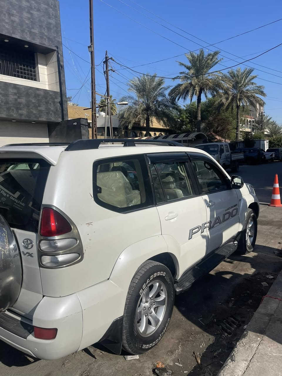 برادو 2009 VX رقم بغداد 
موصفات معروفة
خزان الوقود 180لتر
جكات خلفيه صعود و نزول
محرك 6 سلندر 4000
كشنات تحكم كهرباء 
شاشة 
7 راكب
موقع بغداد 
السعر 195
رقم الهاتف 
***********
