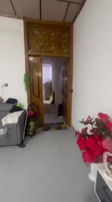 سلام عليكم دونم زراعي بستان كله سدر مركب حمال 60سدرة و6برحيات داخله بيتين بيت طابوك وبيت بلوك منطقه الخيط الأولى على نهر الحده قريب على السد العاليه سعر 140مليون جوه السوق  للاتصال ***********
