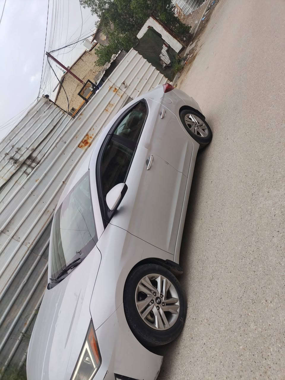 السلام عليكم انترا البيع مديل 2019سياره وارد أمريكي جاهزه مكينه وكير AT كفاله سياره داخله بدوان حادث سياره ماشيه 62مل تواصل عله هاذه رقم ***********
