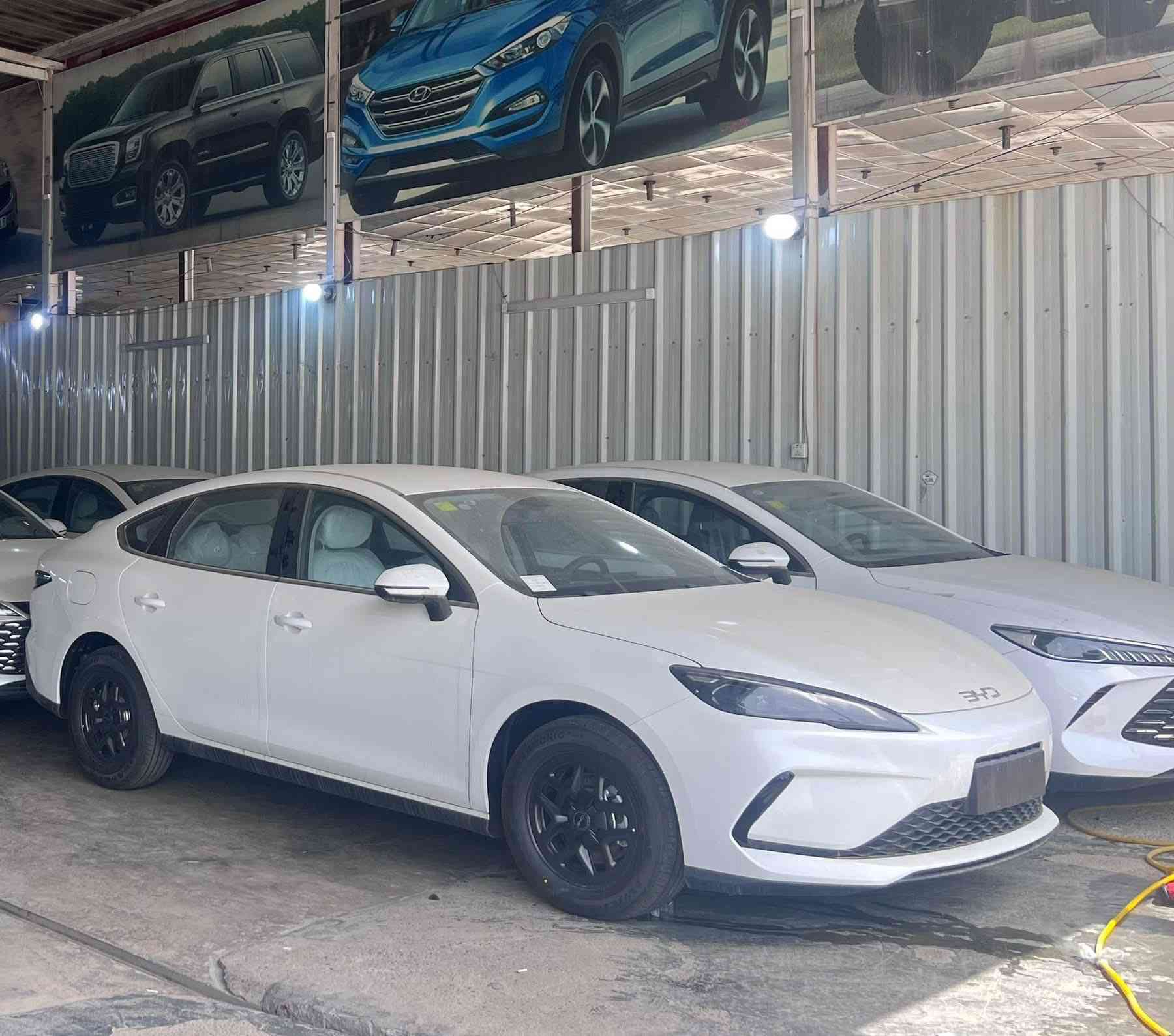 السلام عليكم
متوفر byd زيرو العنوان بغداد الحبيبيه معرض البركه مقابل ملعب المدينه الدولي 

مرقم بغداد متوفر قسط مقدمه ١٠ مليون بغداد فقط 

للاستفسار اتصال 

***********
