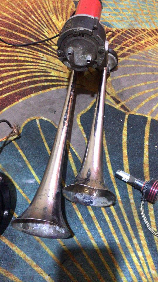 مكلف بالنشر للبيع بشكل مفرد او كلهن   كلمن وسعره. رقم راعيهن  ***********
