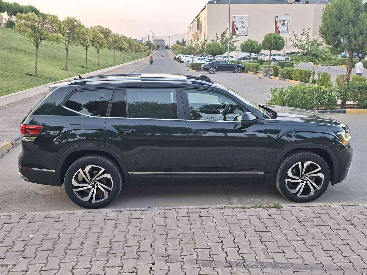 بسم الله الرحمن الرحيم
VOLKSWAGEN ATLAS 2022 V6   SEL 4MOTION
فول فول مواصفات 
اللون : زيتوني داخل لونين 

الموديل : 2022

7 راكب 

السعر  295 $$

حجم المحرك : V6 سلندر (3.6L)
ماشية 21 الف السيارة حيل نضيفة 100/100

السياره كلين بدون حادث بدون ايرباك رقم شاصي سونر موجود بالمنشور فقط بالعراق نص باب صار بيها صبغ سونر موجود بالمنشور 

المواصفات : SEL 4MOTION 

فور ويل 
بانوراما
بصمة تشغيل
بصمة أبواب
تشغيل عن بعد (Remote Start)
صندوق شفط كهربائي
رادار أمامي (تحديد مسار)
رادار جانبي (نقاط عمياء)
رادار خلفي (تحذير من الاصطدام)
تبريد مركزي لمس
كشنات جلد+تدفئة 
كشنات كهرباء
دشبول ديجيتال
هاند بريك بصمة
‏Android Auto 
‏Apple Car Play 
مانع انزلاق+ABS
شاشة كبيرة لمس
حساسات خلفية+ كاميرا 
تحكمات استيرن
اوتو ستارت Auto start 
اوتو ستوب Auto Stop 
منافذ AUX+USB
بعد هواية مواصفات السياره حيل نضيف جاهزه هزة رقم سنوية جديد بسمي السيارة تخم تايرات جديد السياره مابيها اي مصرف بشرط مكاني سليمانية سعر 295 للاستفسار اكثر ***********
