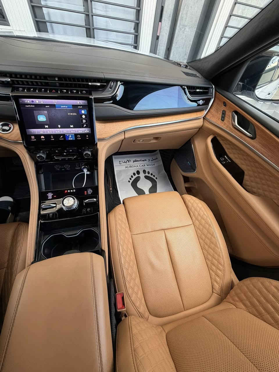 جيب جراند شيروكي فئة سومت موديل 2024 خليجي فول مواصفات ماشية 17000 كم بيه ضمان شركة هارلم سيارة بحالة الشركة ما بيه اي شي مكان سيارة كركوك السعر 57000$ للاستفسار ***********
