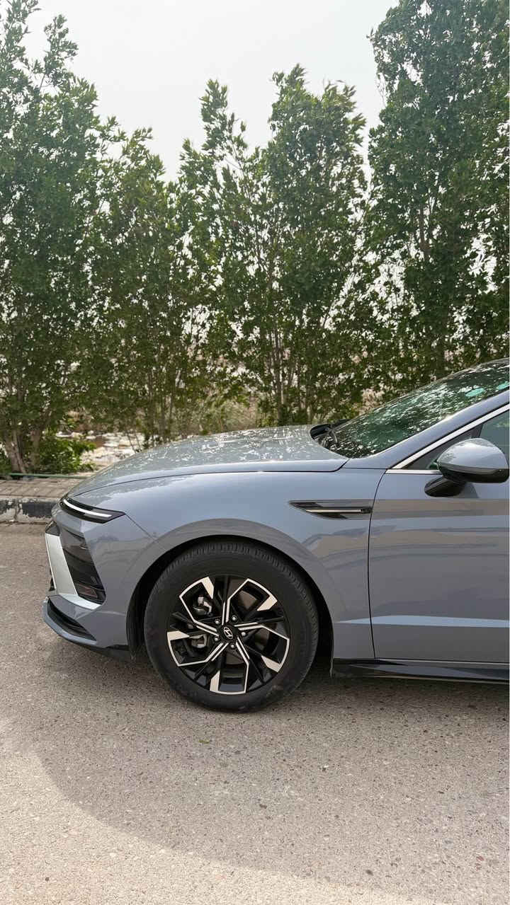 السلام عليكم…..
(أقرة المنشور للأخير واذا عجبتك أتصل وبخدمتك)
ـــــــــــــــــ
هونداي سوناتا 2025 🩶
(حادثهة جاملغ سرقة وبنيد مصبوغ فقط بدون قطرة دواخل بدون أيرباك)
ـــــــــــــــــ
ماشية 9 الاف فقط السيارة زيرو بوضع الوكالة 🪬
رقم أربيل الدولي بـ أسم شركة وكالة تحويل بشرط 
سنوية جديدة للـ 2030 وهزة جديدة ولوحات دولية
مكينة 2500 تنفس طبيعي بانزين وليس هايبرد 
ــــــــــــــــ
فول مواصفات عدة البانوراما:
تحكم ستيرن جهتين 
شاشة چبيرة ديجتال تدعم نظام أبل كار بلاي 
شفتات ستيرن 
تنبيه الخروج عن المسار 
رادار أمامي 
حساسات امامية 
رادارات جانبية 
نقط عمياء 
حساسات خلفية 
كامرة خلفية دوارة 
سايد بريك دگمة 
أوتو هولد 
خمس وضعيات قيادة 
بصمة تشغيل 
بصمة أبواب 
بصمة صندوگ 
تشغيل عن بعد 
عينة ديجتال 
كروز مثبت سرعة 
تدفئة مقاعد أمامية 
تحكم تبريد لمس 
ــــــــــــــــــــــــ 
السيارة على وضع الوكالة وماعوزهة أيي مصرف تخم تاير الوكالة بعدة بيهة تراي زيرو وين ميعجبك وشرط الفحص 
ــــــــــــــــــــــــ
السعر 198 ومجالهة قليل للشراي 
عنواني البصرة 
رقمي *********** البصرة, العراق
