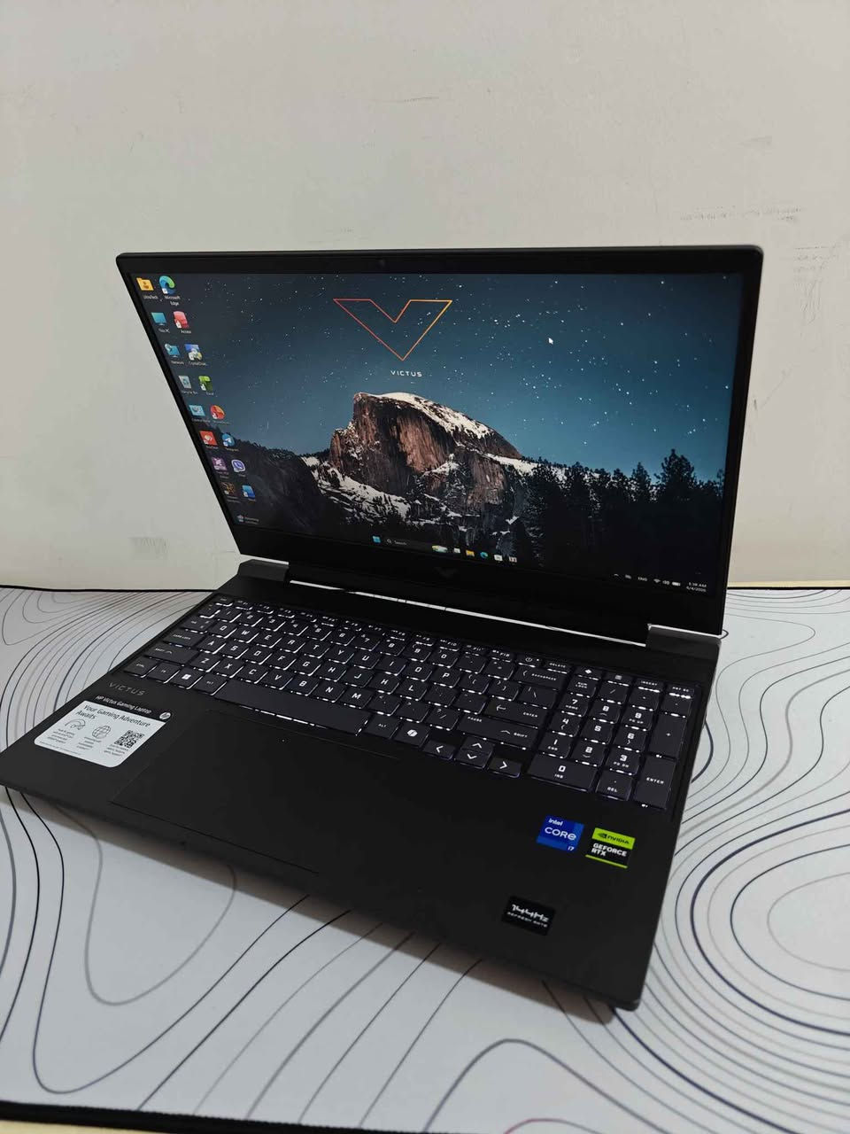 HP Victus 15 🚀 دێوەزمەکەی اچ پی! / وحش الفيكتوس
کوردی:
بۆ ئەوانەی بەدوای لاپتۆپێکی لۆک و داهاتوودا دەگەڕێن بۆ یاری و مۆنتاژی قورس، ئەم ڤیکتۆسە بێ منەتە! زۆر پاک و بێ عەیبە.

👈 بۆ بینینی کۆمەڵێک لاپتۆپی شازی تر، سەردانی کەناڵی 
تێلیگرامەکەمان بکەن: https://t.me/diarytechnology

العربية:
للألعاب الثقيلة والتصميم، لابتوب لقطة وبحالة الوكالة وبشرط الفحص.
👈 لمشاهدة المزيد من اللابتوبات المميزة، انضموا إلى قناتنا على التليجرام: https://t.me/diarytechnology

مواسات / الخلاصة: 🛠️
▫️ CPU: Core i7 13th Gen 14-Core 🌪️
▫️ GPU: RTX 5060 8GB 🔥 (نەوەی نوێ)
▫️ RAM: 16GB DDR5 (سڵۆتێکی تری بەتاڵە) / SSD: 512GB 💾
▫️ Screen: 15.6" 144Hz 📺

💵 نرخ / السعر: 1,699,000 دینار (مەجالی تێدایە / وبي مجال للشراي) 🤝

📞 پەیوەندی / للاستفسار:
*********** 📲 (واتسئەپ هەیە / واتساب)
*********** 📲
تیلیگرام: @Dyarysabr حلبجة, السليمانية

