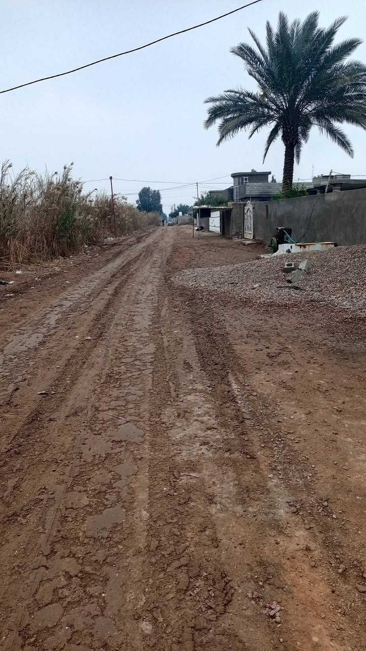 هيكل للبيع 150متر غرفتين نوم صاد عل طابو على حي ابو مروان الفاصل فقط البزل للتفاصيل الاتصال على الرقم 
***********
